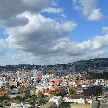 Panorama City Apartman 27.poschodie شقة